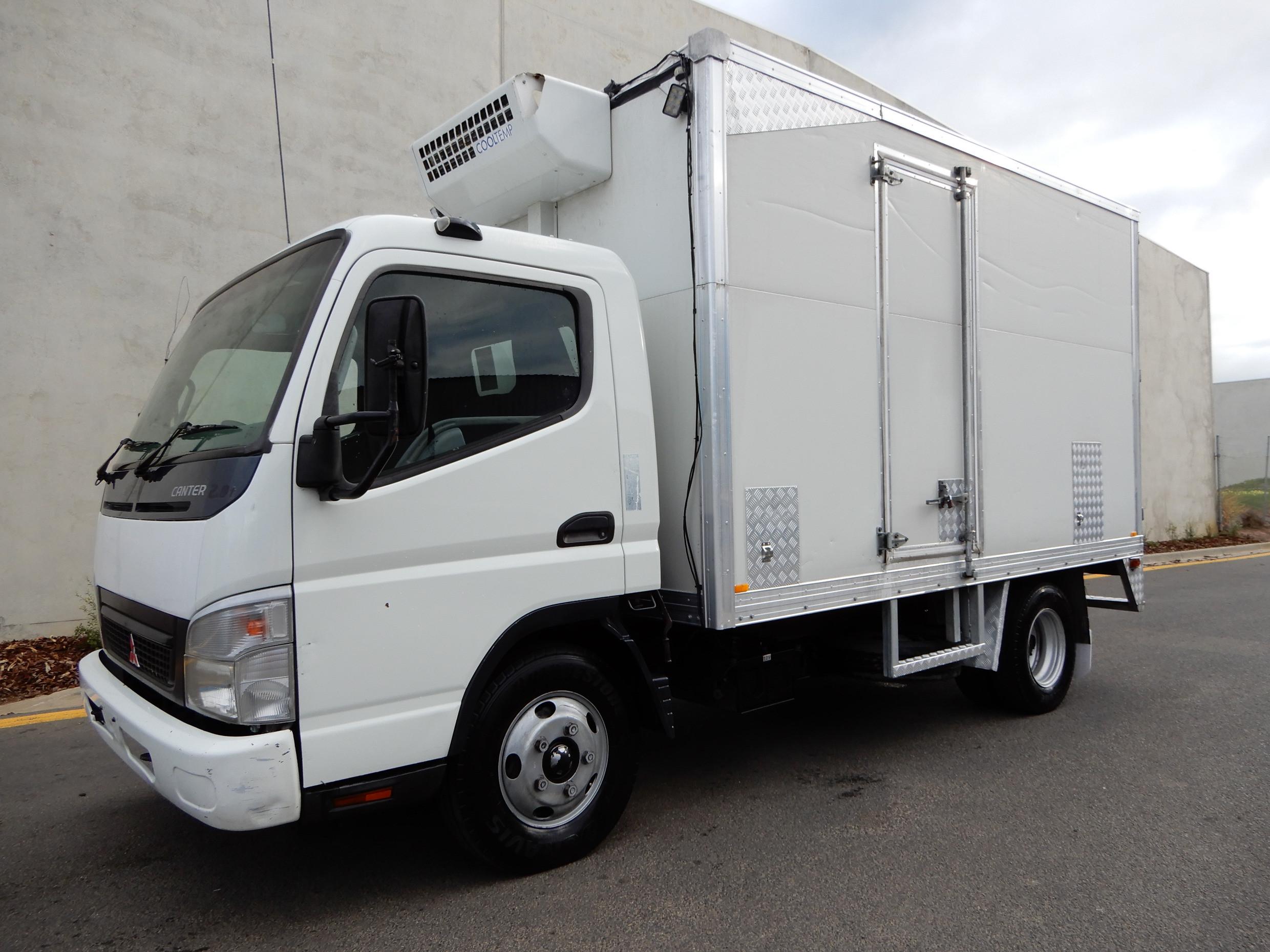 2007 Fuso Canter Truck Manual Refrigerated - JTFD5063539 ...